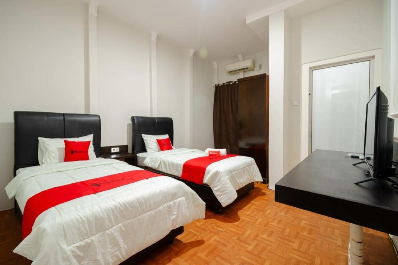 Reddoorz Syariah Near Suzuya Mall Banda Aceh 2 Geutieue Exteriér fotografie