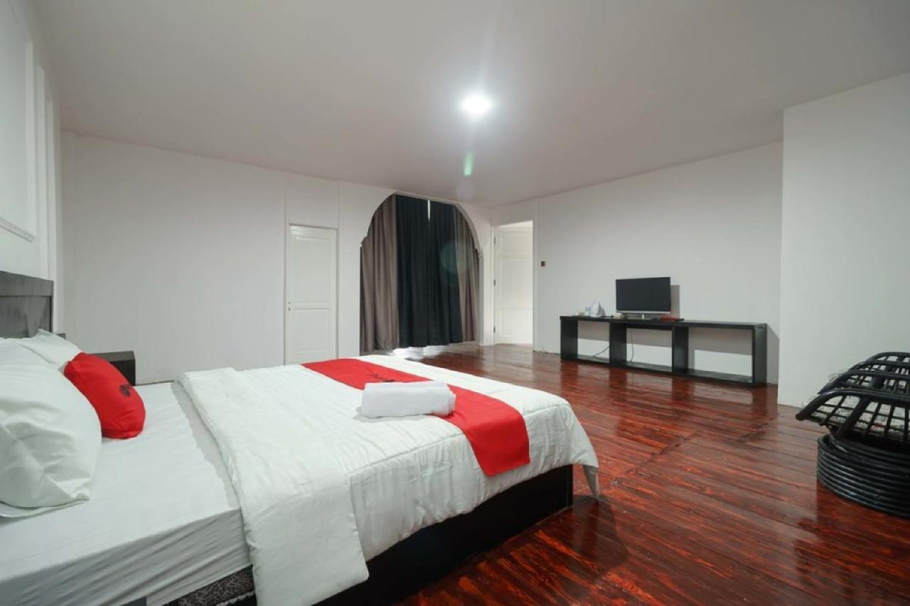 Reddoorz Syariah Near Suzuya Mall Banda Aceh 2 Geutieue Exteriér fotografie